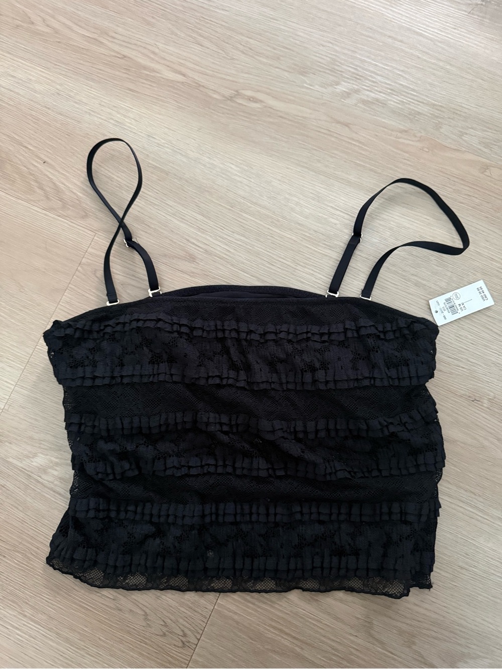 aerie Black Ruffle Lace Camisole size medium